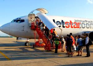 Jetstar bán vé 10.000 đồng cho tất cả các chặng (Phải đặt vé khứ hồi)